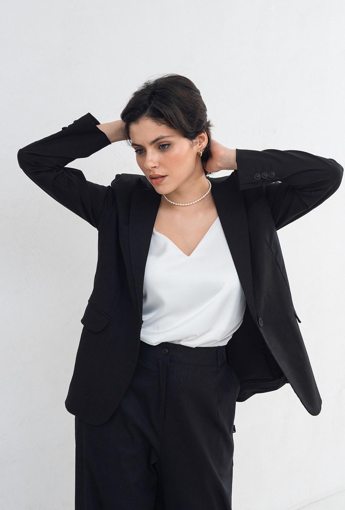 Чорний лляний жакет —  451084. Maritel