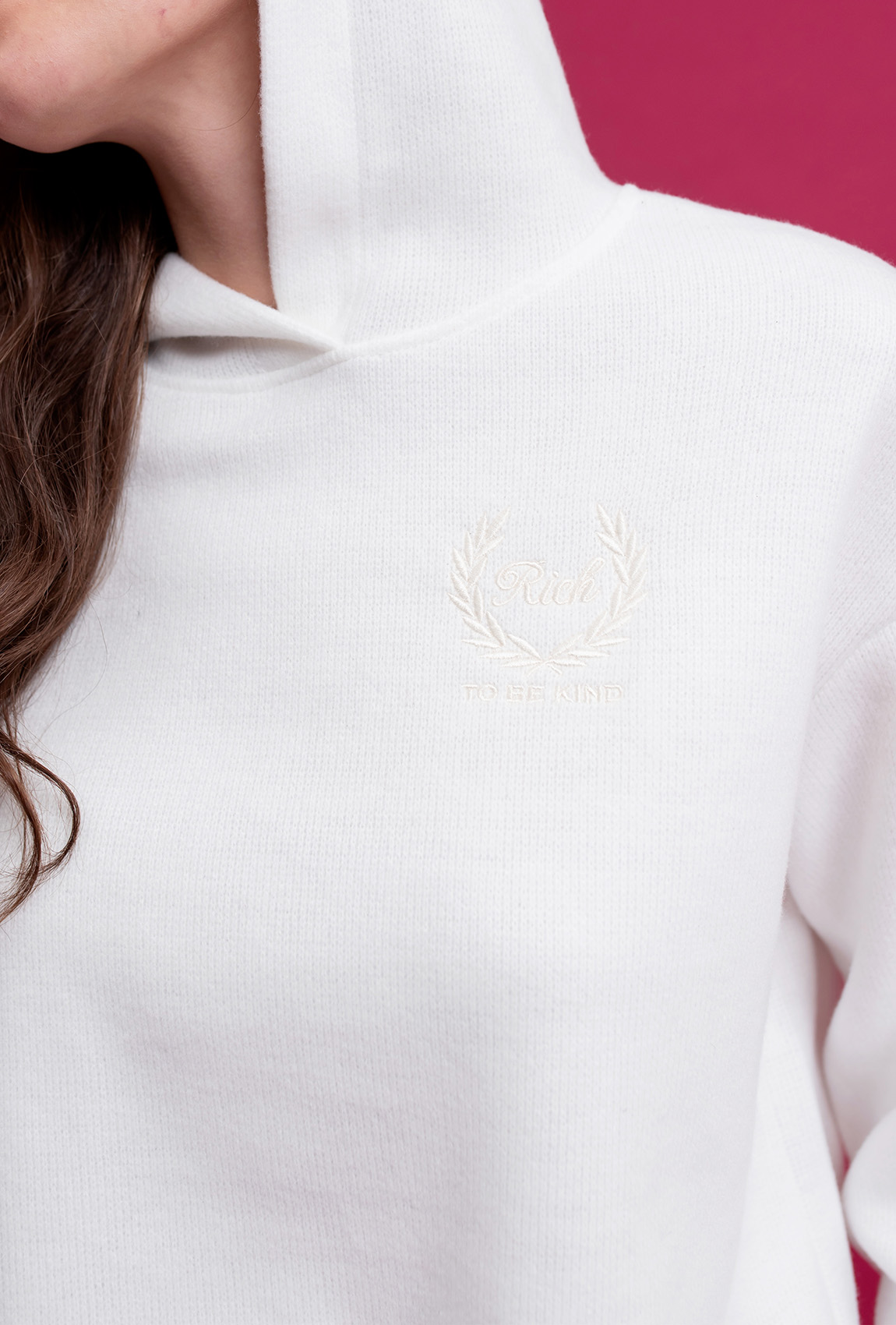 Молочный ангоровый костюм Rich to be kind —  567025. Maritel. Изображенние 3