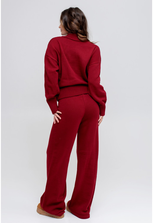 Бордовий в'язаний костюм з блискавкою — 363179. Maritel. Зображення 2 Бордовий в'язаний костюм з блискавкою — 363179. Maritel. Зображення 2
