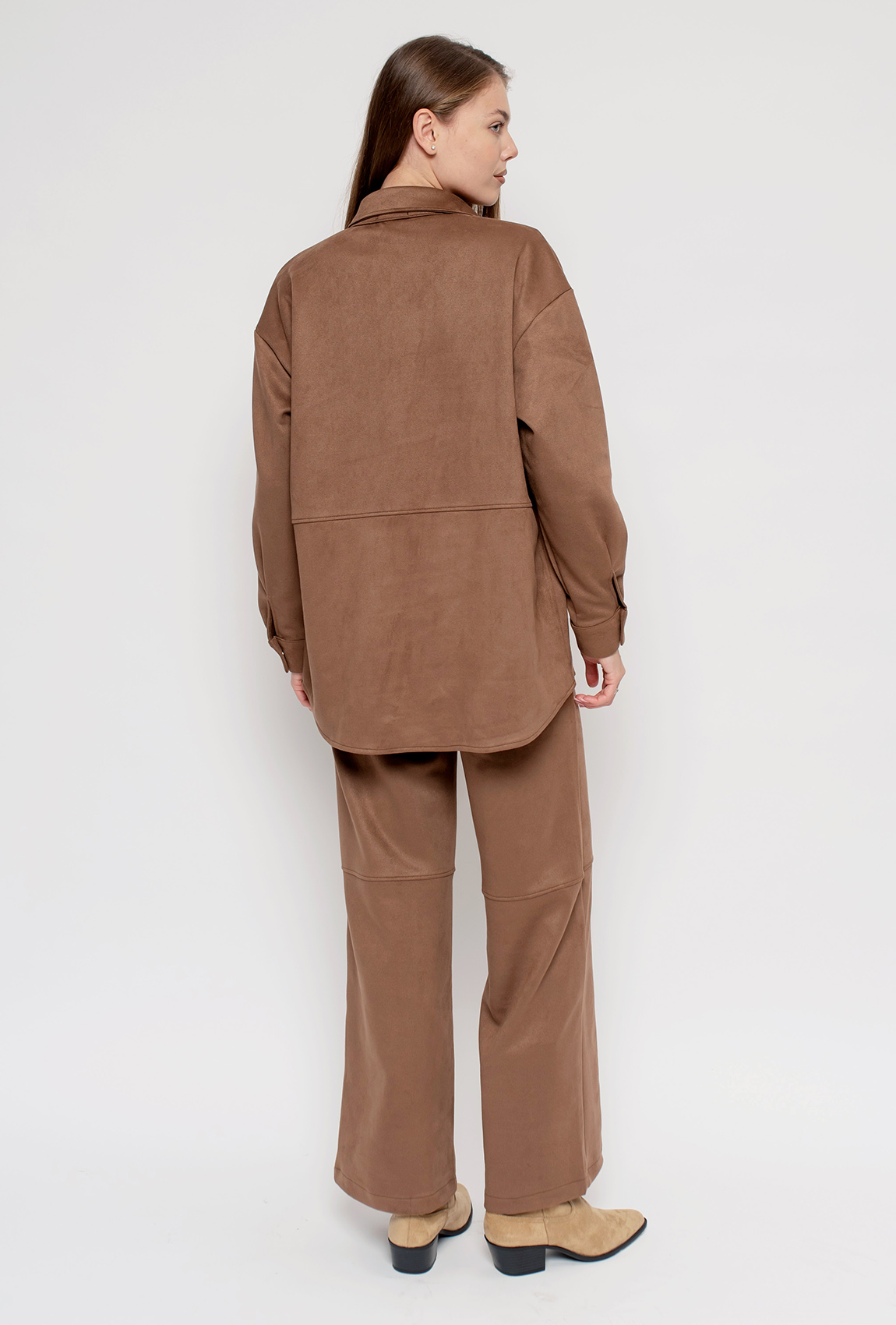 Шоколадный замшевый костюм —  962758. Maritel. Изображенние 2