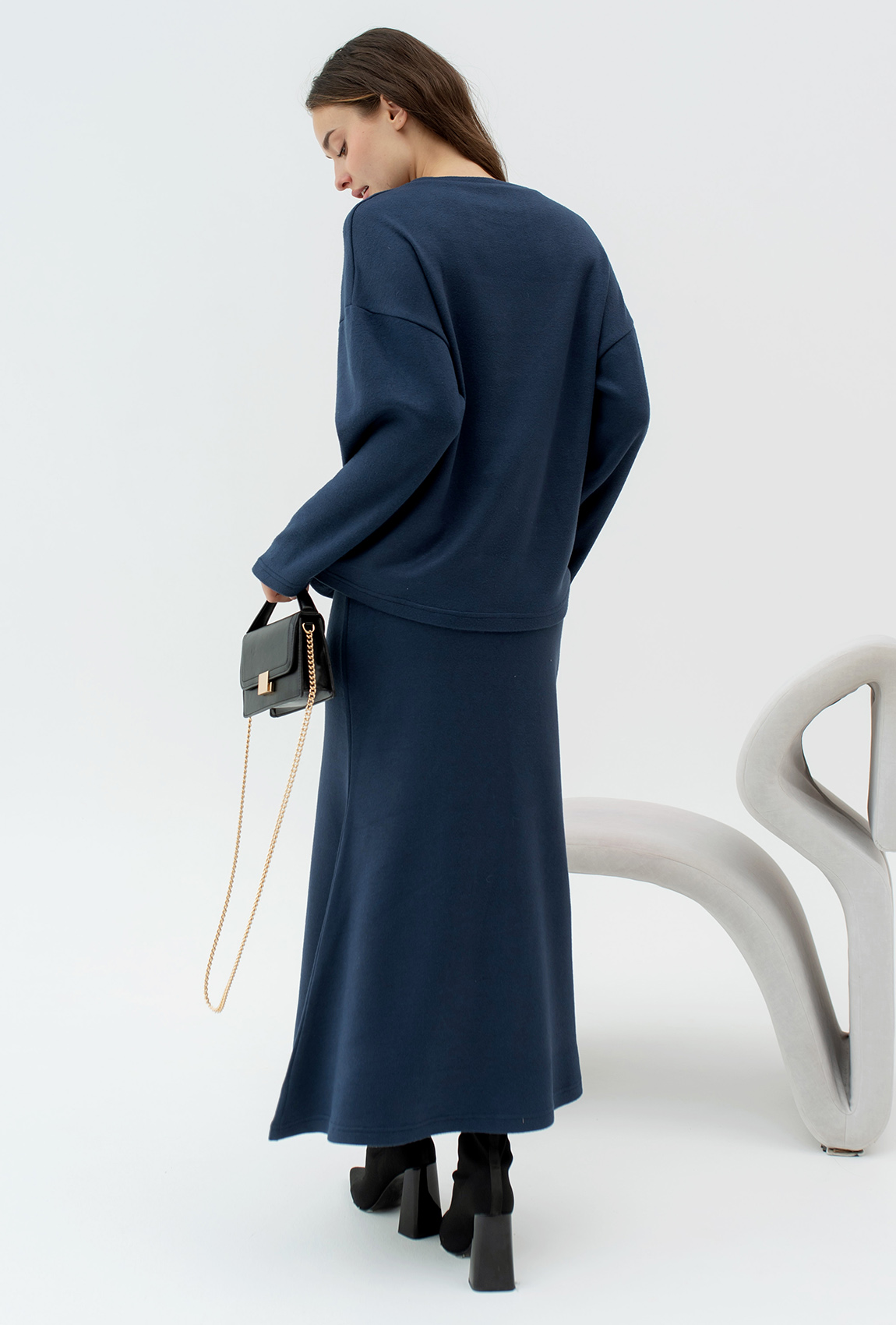 Синій ангоровий костюм зі спідницею —  374251. Maritel. Зображення 2