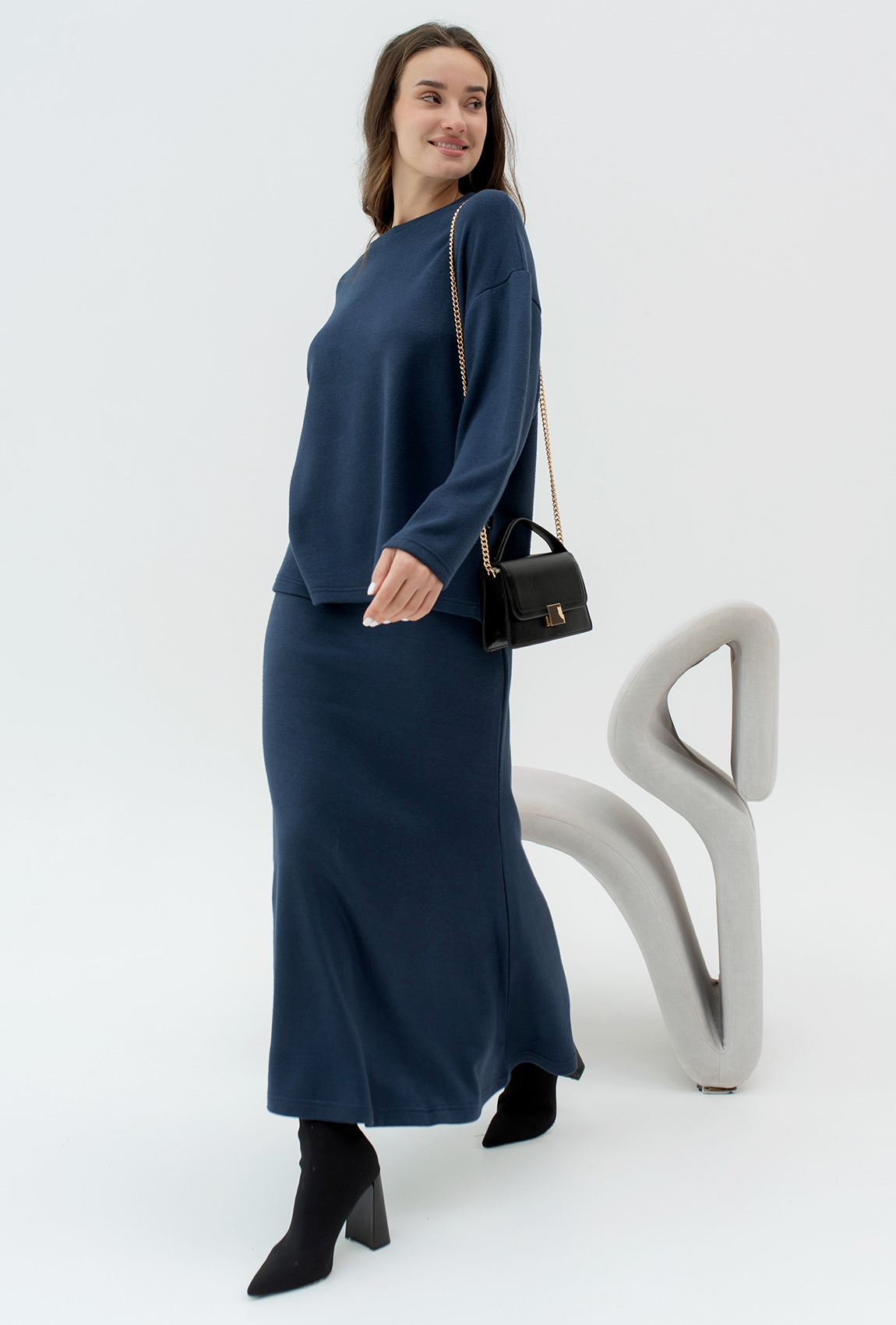 Синій ангоровий костюм зі спідницею —  374251. Maritel. Зображення 3