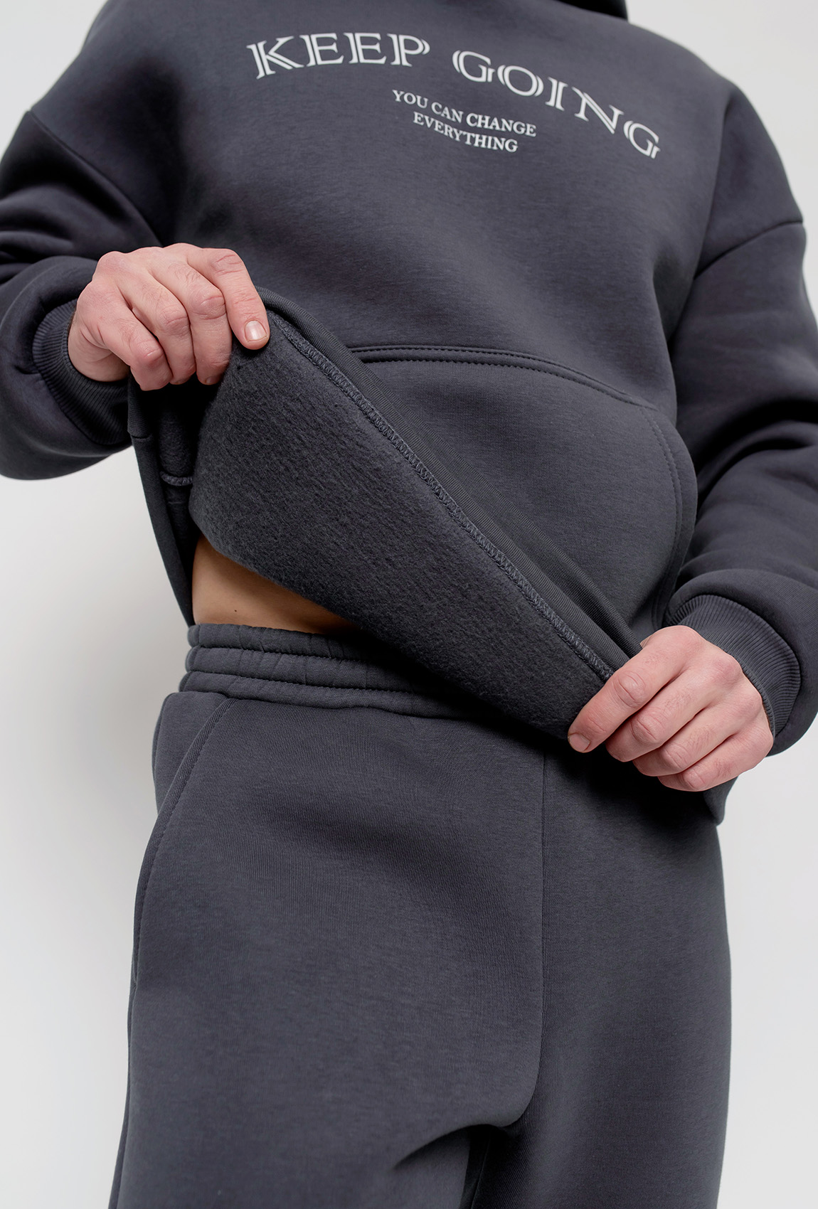 Графітовий чоловічий костюм футер Keep going —  218369. Maritel. Зображення 5 Графітовий чоловічий костюм футер Keep going —  218369. Maritel. Зображення 5