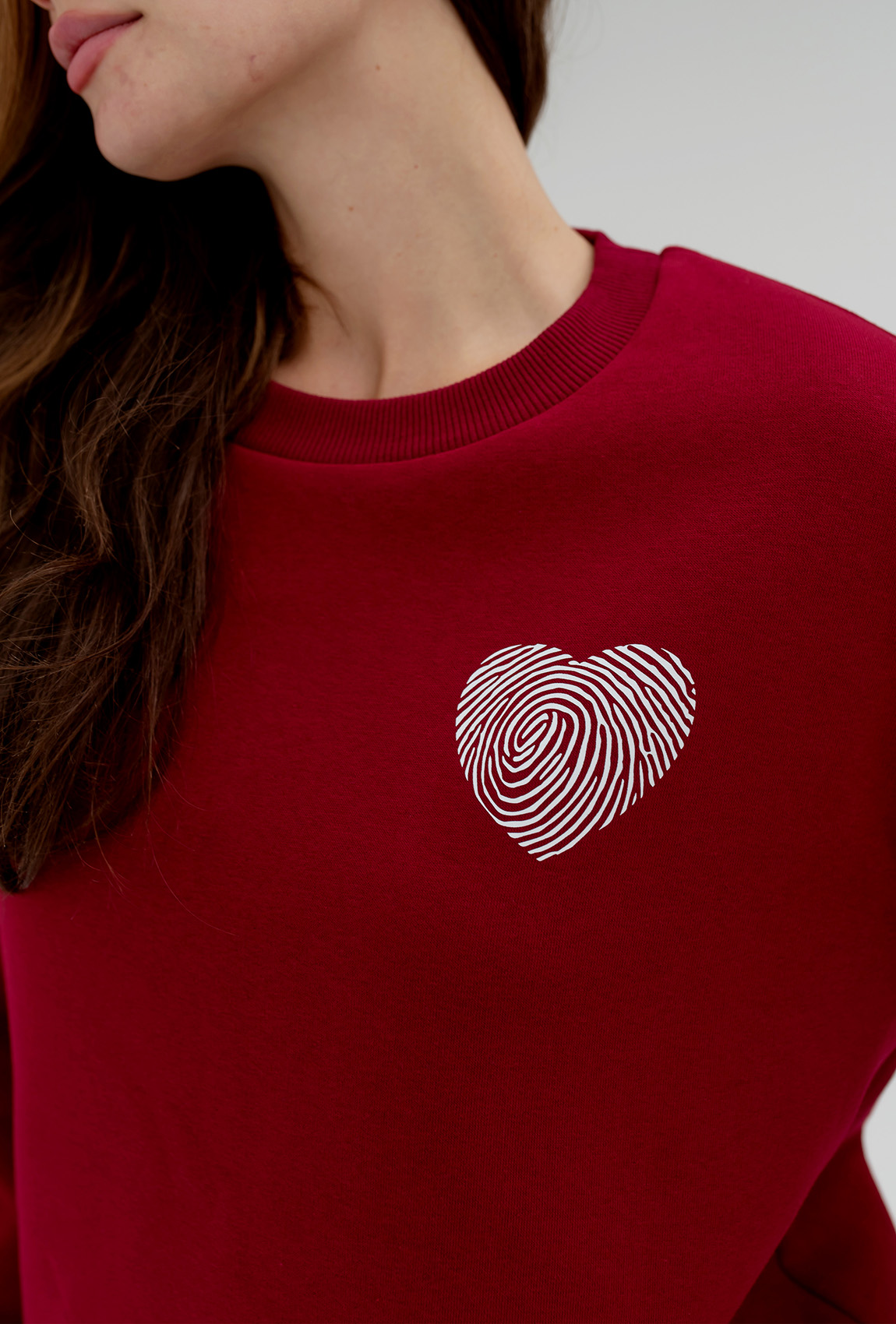 Бордовый костюм футер с сердцем — 919232. Maritel. Изображенние 4 Бордовый костюм футер с сердцем — 919232. Maritel. Изображенние 4