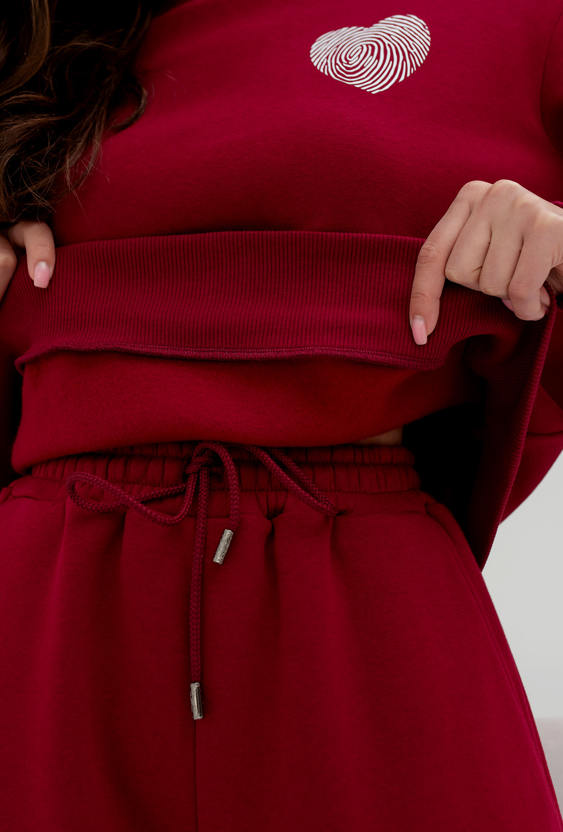 Бордовый костюм футер с сердцем — 919232. Maritel. Изображенние 5 Бордовый костюм футер с сердцем — 919232. Maritel. Изображенние 5