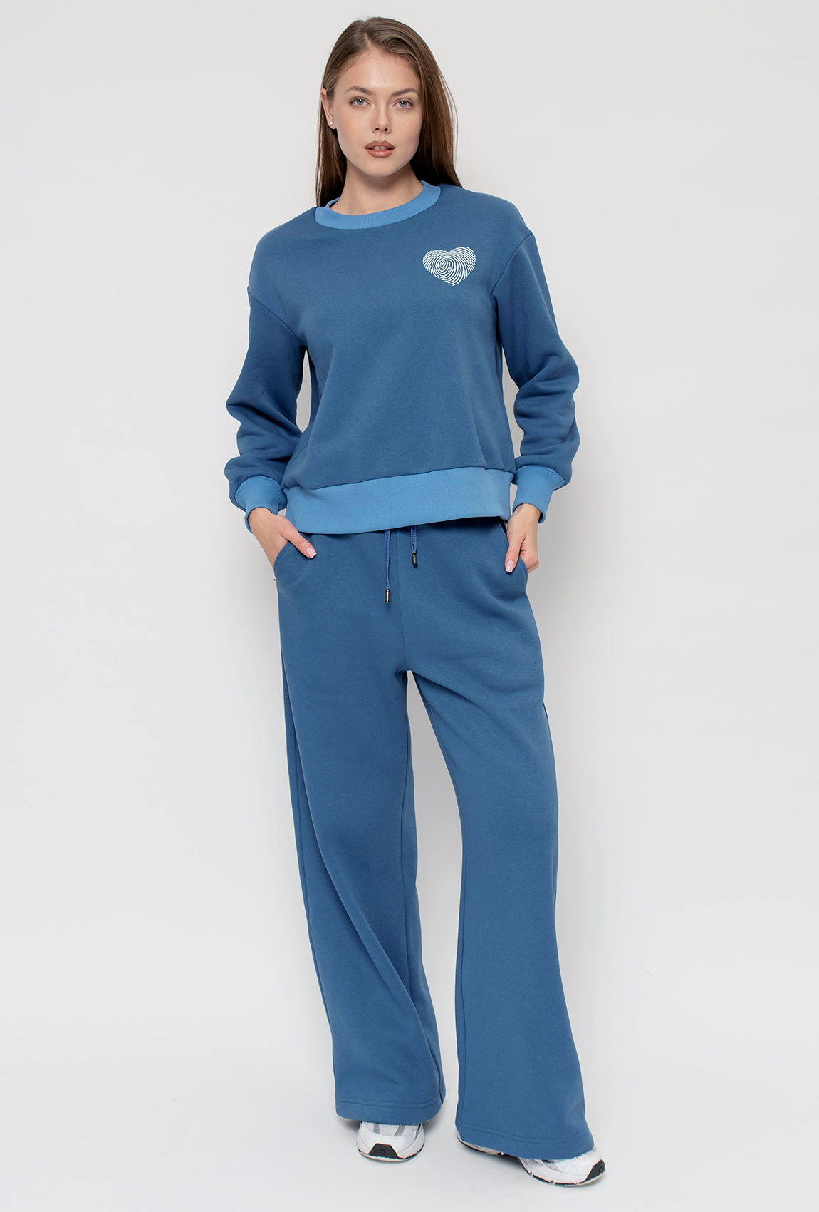 Костюм футер с сердцем цвет джинс —  581650. Maritel