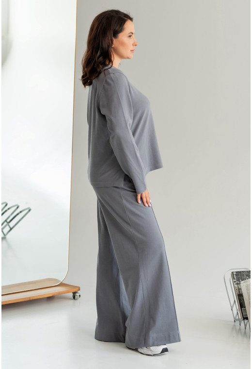 Серый костюм лакоста — 394983. Maritel. Изображенние 1 Серый костюм лакоста — 394983. Maritel. Изображенние 1