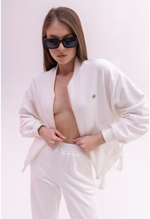 Молочный костюм петля на молнии — 810587. Maritel. Изображенние 4 Молочный костюм петля на молнии — 810587. Maritel. Изображенние 4