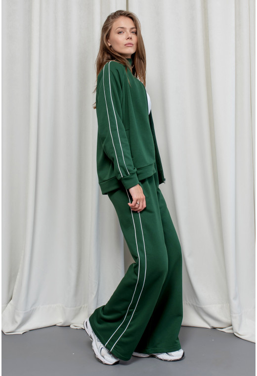 Зеленый костюм петля с кантом — 997003. Maritel. Изображенние 1 Зеленый костюм петля с кантом — 997003. Maritel. Изображенние 1