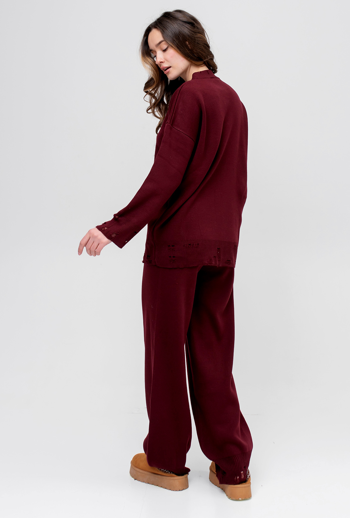  Бордовий в'язаний костюм з надрізами —  207330. Maritel. Зображення 1