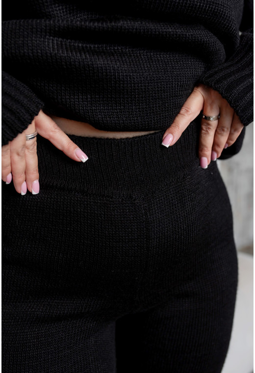 Чорний в'язаний костюм з розрізами —  715474. Maritel. Зображення 4 Чорний в'язаний костюм з розрізами —  715474. Maritel. Зображення 4