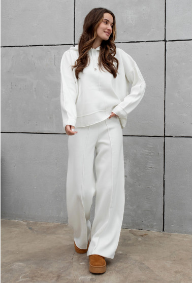 Молочный костюм отстрочка с капюшоном. Maritel. Изображенние 4