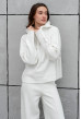 Молочный костюм отстрочка с капюшоном — 687846. Maritel. Изображенние 2 Молочный костюм отстрочка с капюшоном — 687846. Maritel. Изображенние 2