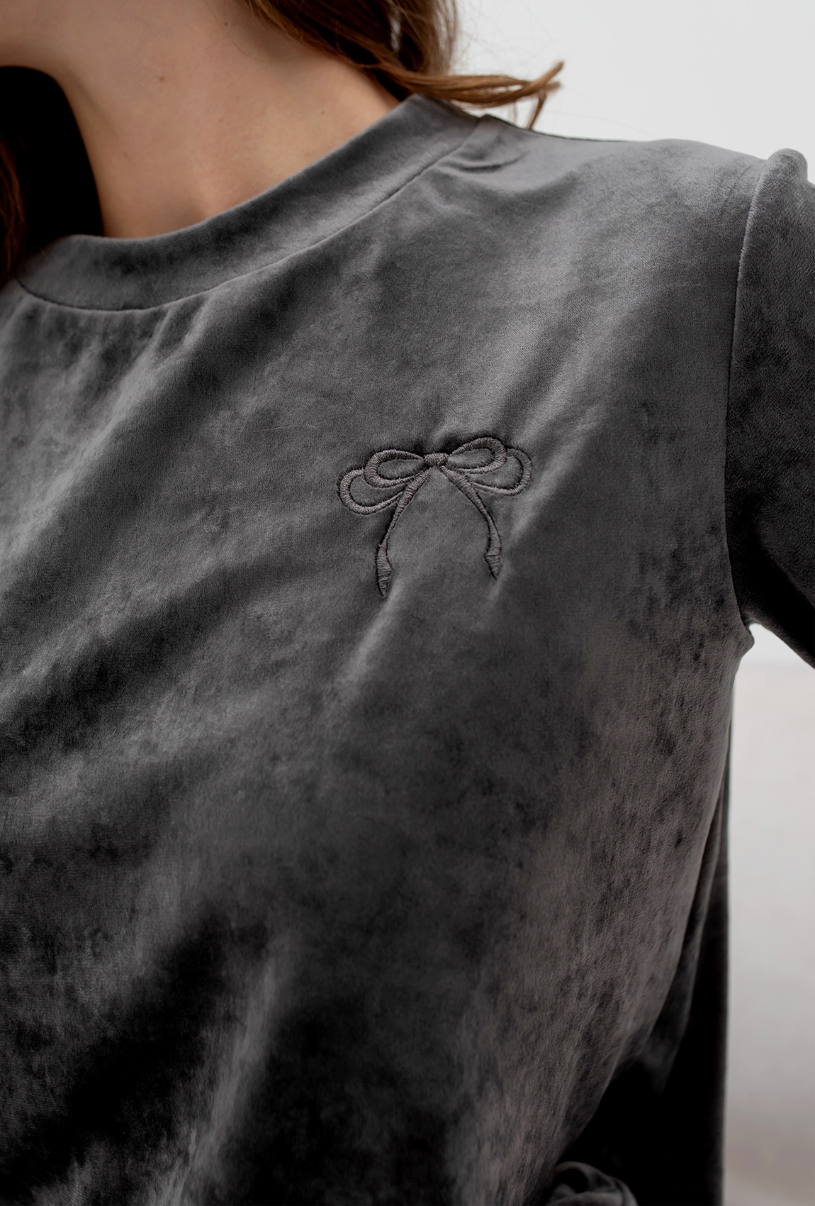 Графитовая пижама бант с шортами — 193453. Maritel. Изображенние 2 Графитовая пижама бант с шортами — 193453. Maritel. Изображенние 2