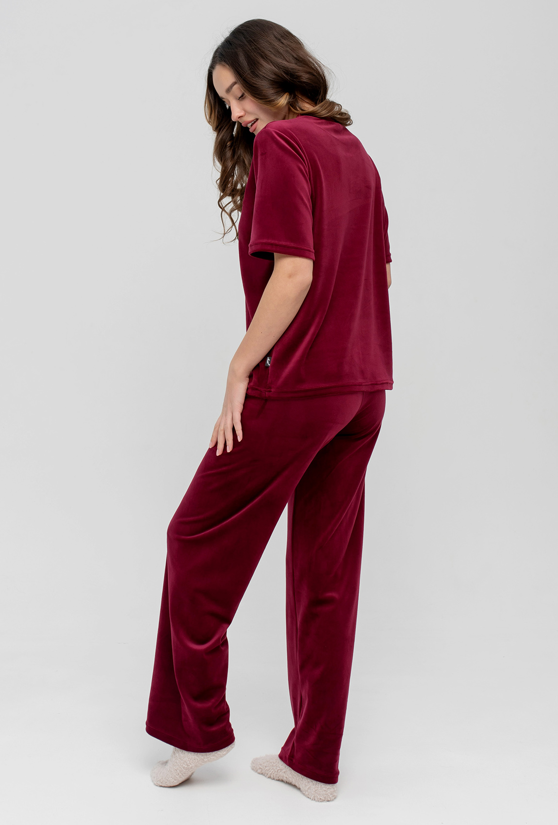 Бордовая пижама бант со штанами — 454782. Maritel. Изображенние 1 Бордовая пижама бант со штанами — 454782. Maritel. Изображенние 1