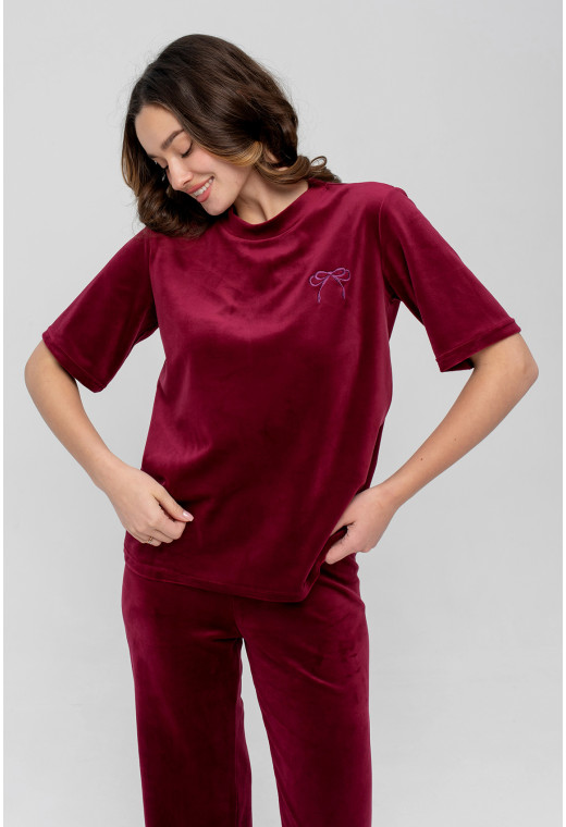 Бордовая пижама бант со штанами — 454782. Maritel. Изображенние 4 Бордовая пижама бант со штанами — 454782. Maritel. Изображенние 4