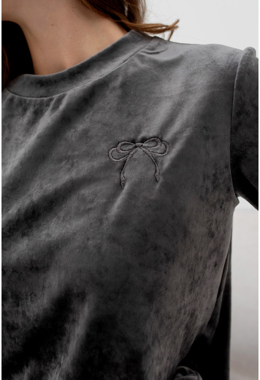 Графитовая пижама бант со штанами — 204096. Maritel. Изображенние 2 Графитовая пижама бант со штанами — 204096. Maritel. Изображенние 2