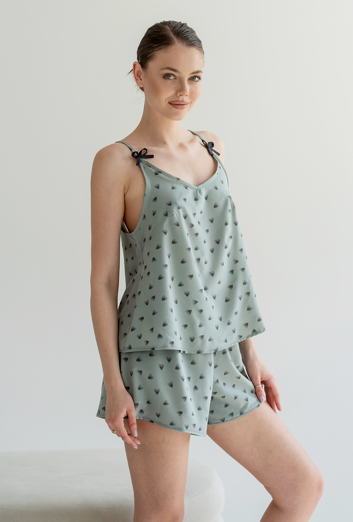 Оливковая пижама в черное сердце —  616808. Maritel. Изображенние 1