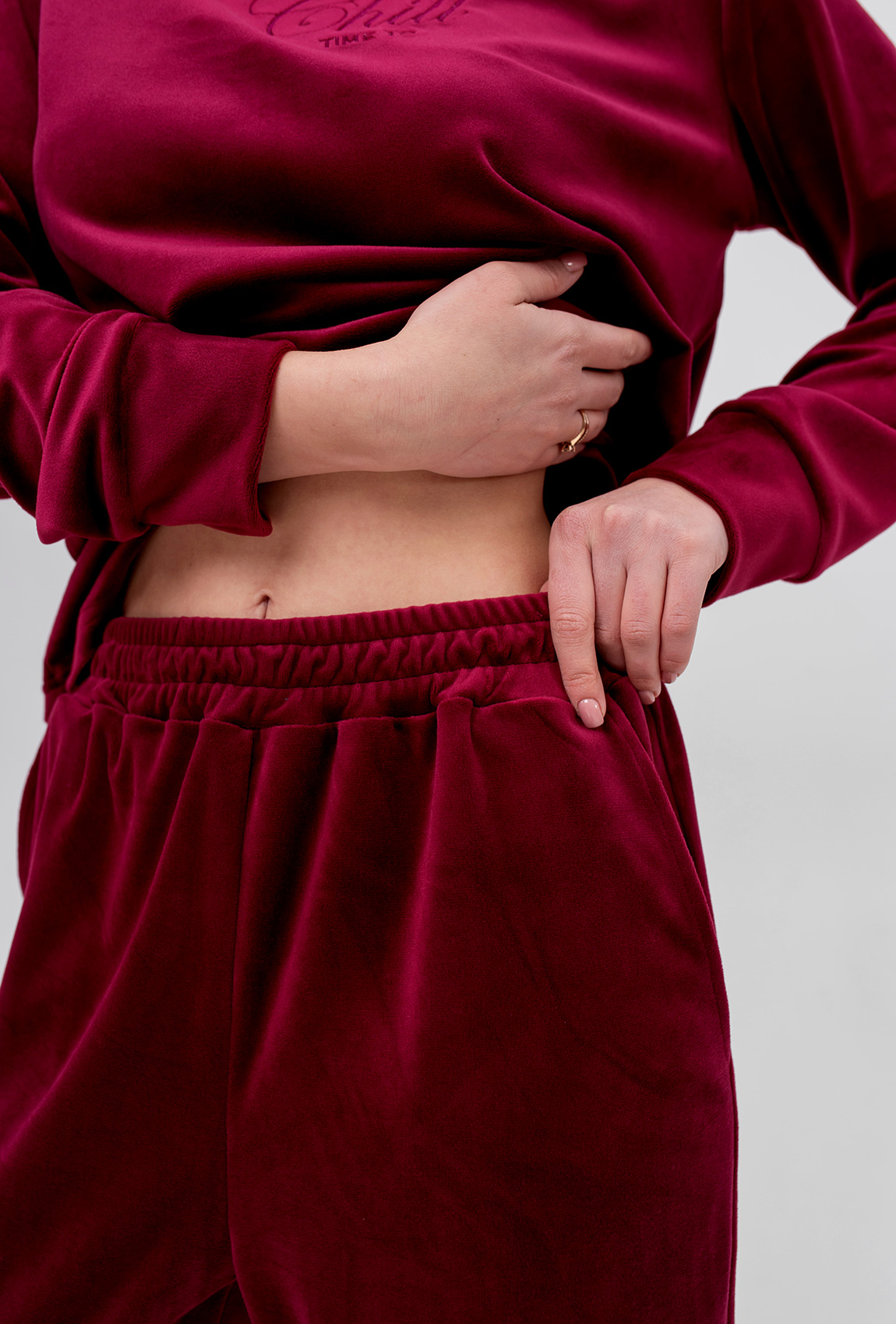 Бордовая велюровая пижама Chill time —  641266. Maritel. Изображенние 4