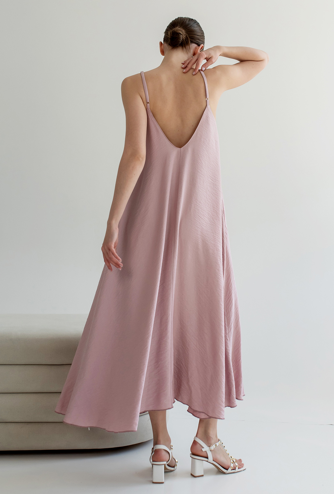 Пудровый сарафан лен — 973767. Maritel. Изображенние 1 Пудровый сарафан лен — 973767. Maritel. Изображенние 1