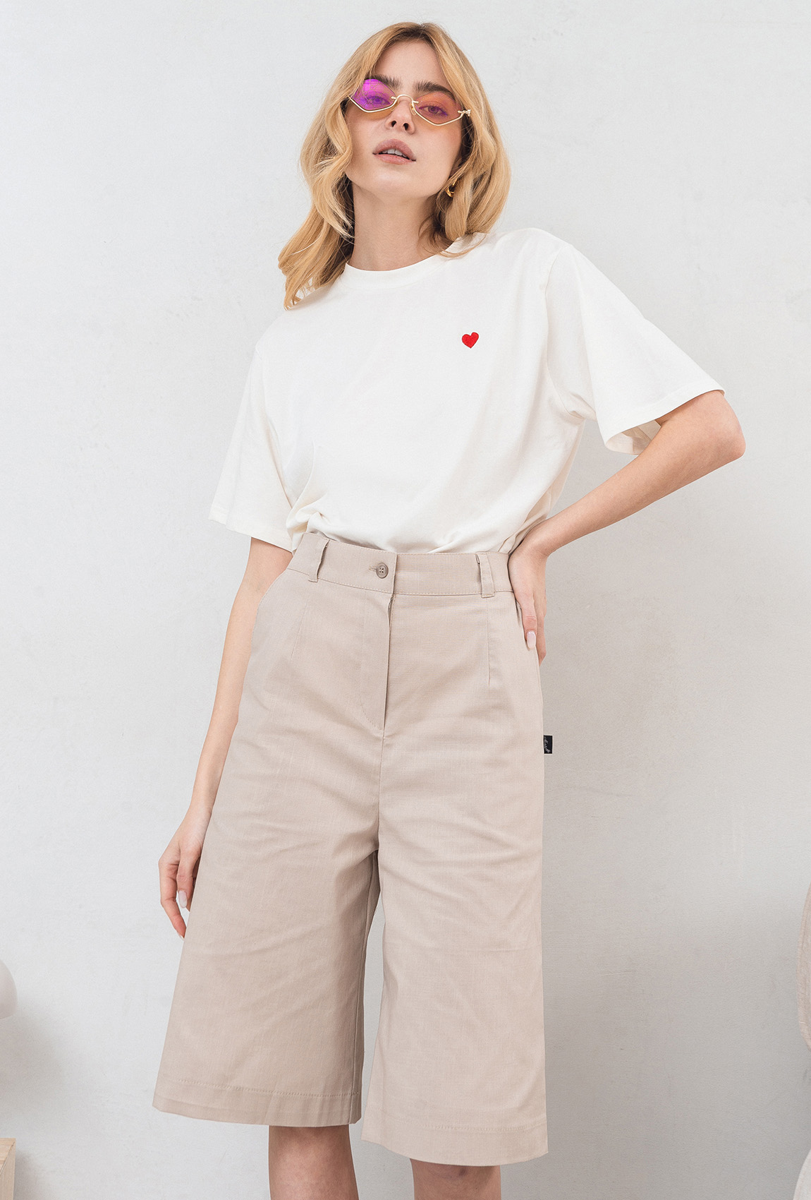 Бежевые удлиненные льняные шорты —  392850. Maritel