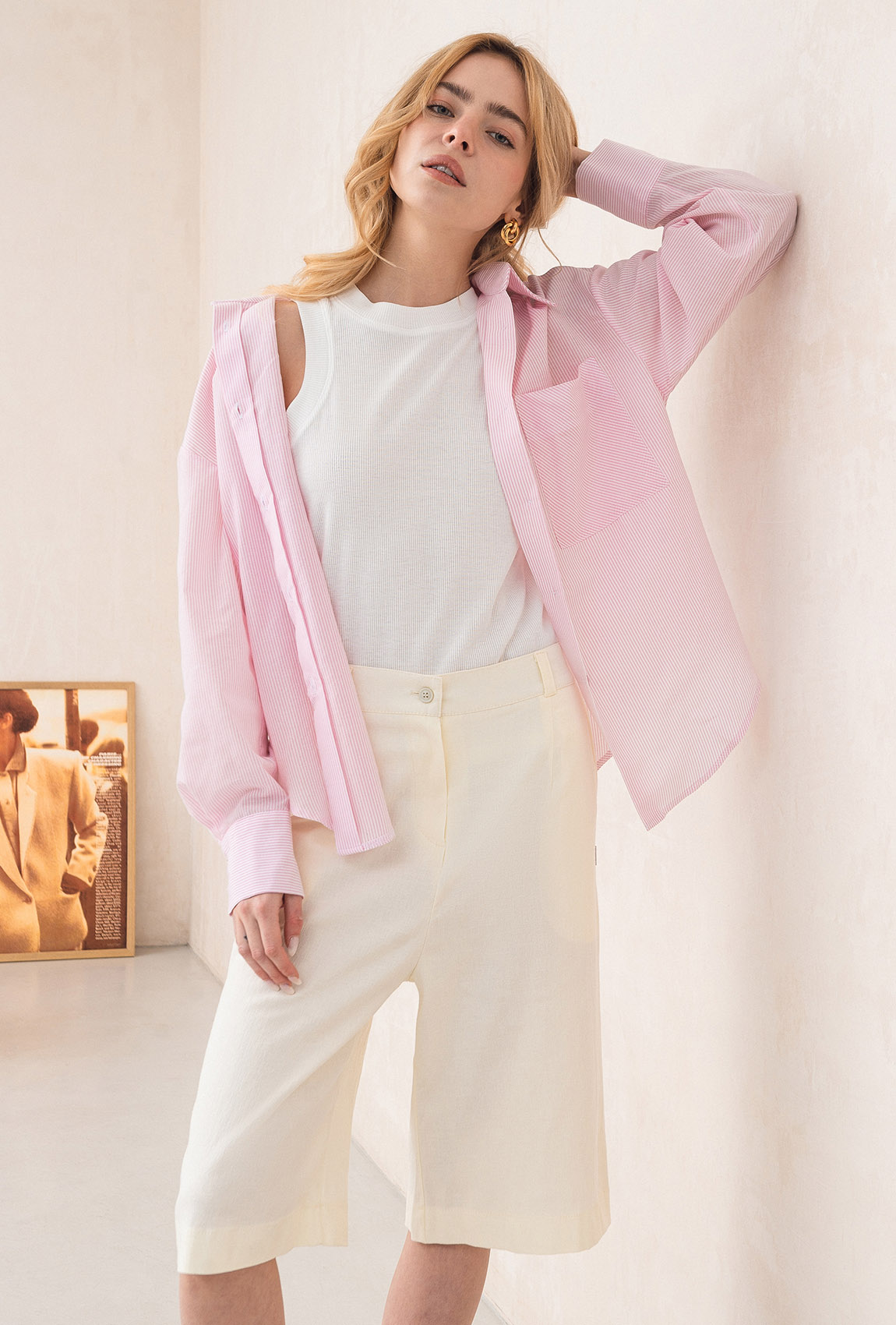 Молочные удлиненные льняные шорты —  425801. Maritel