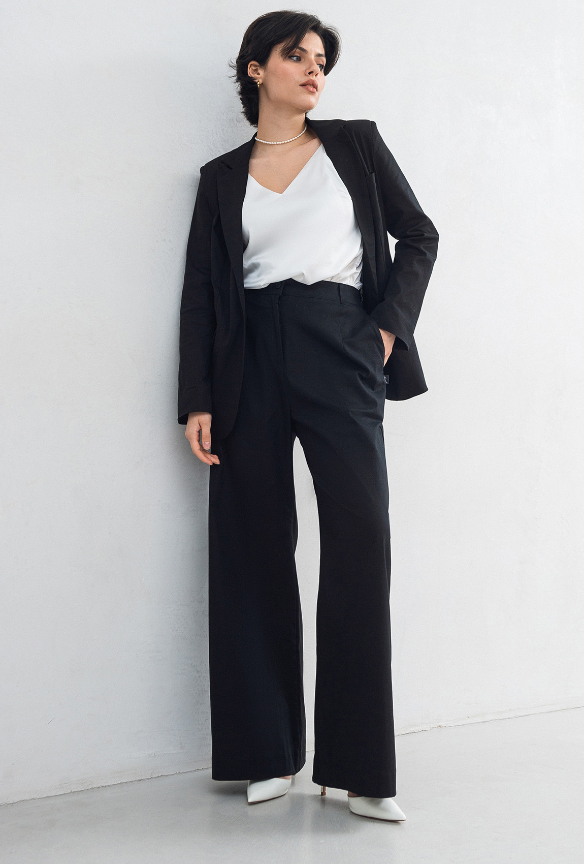 Черные льняные брюки палаццо —  770997. Maritel