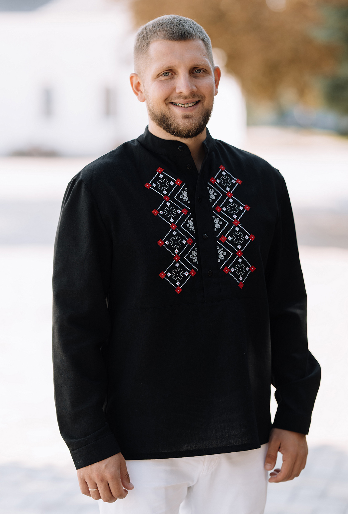 Черная мужская вышиванка —  730943. Maritel