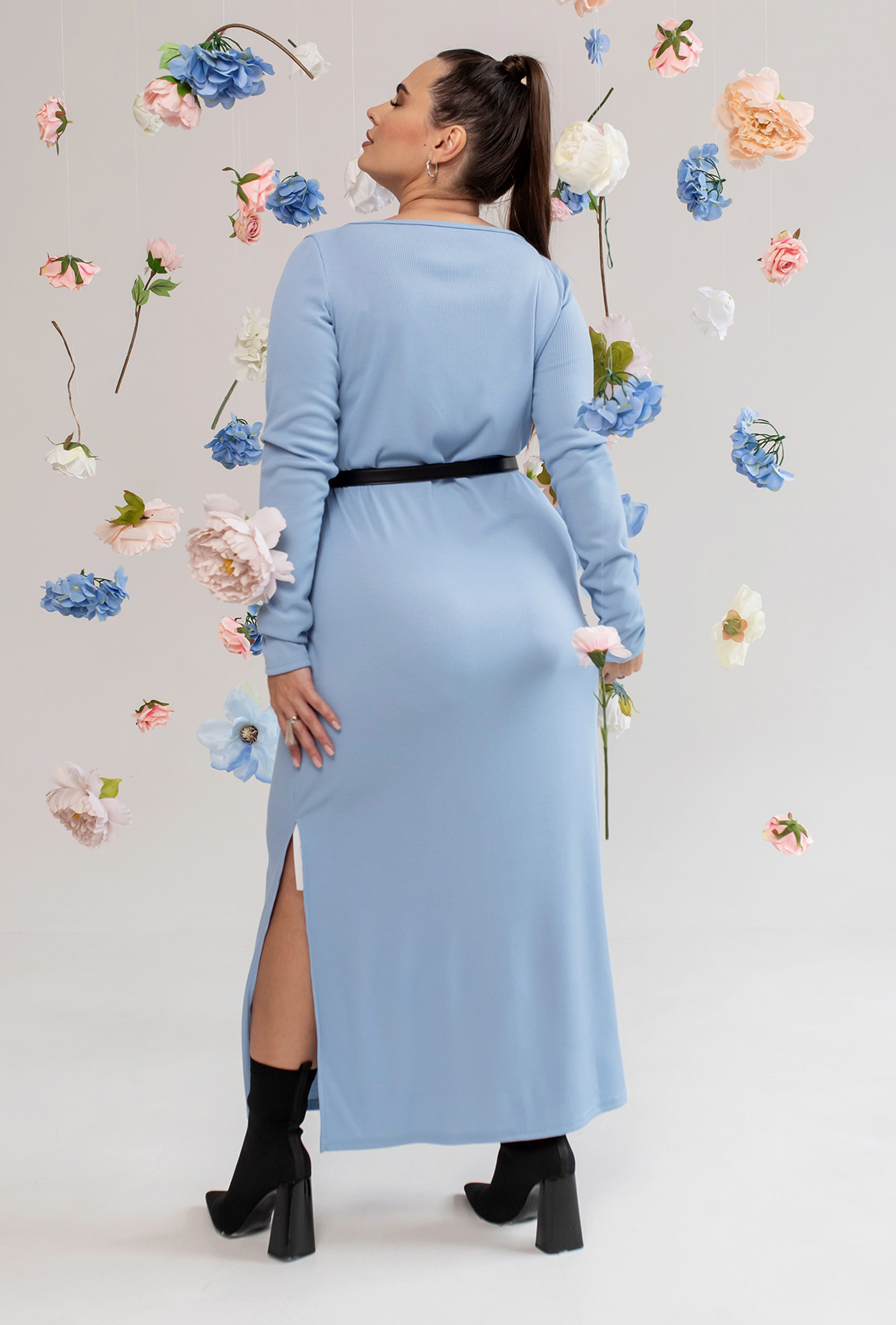 Голубое платье в рубчик с длинным рукавом —  508816. Maritel. Изображенние 2