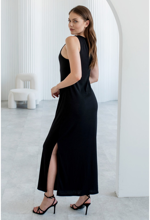 Черное платье рубчик с вышивкой сердце — 293365. Maritel. Изображенние 1 Черное платье рубчик с вышивкой сердце — 293365. Maritel. Изображенние 1