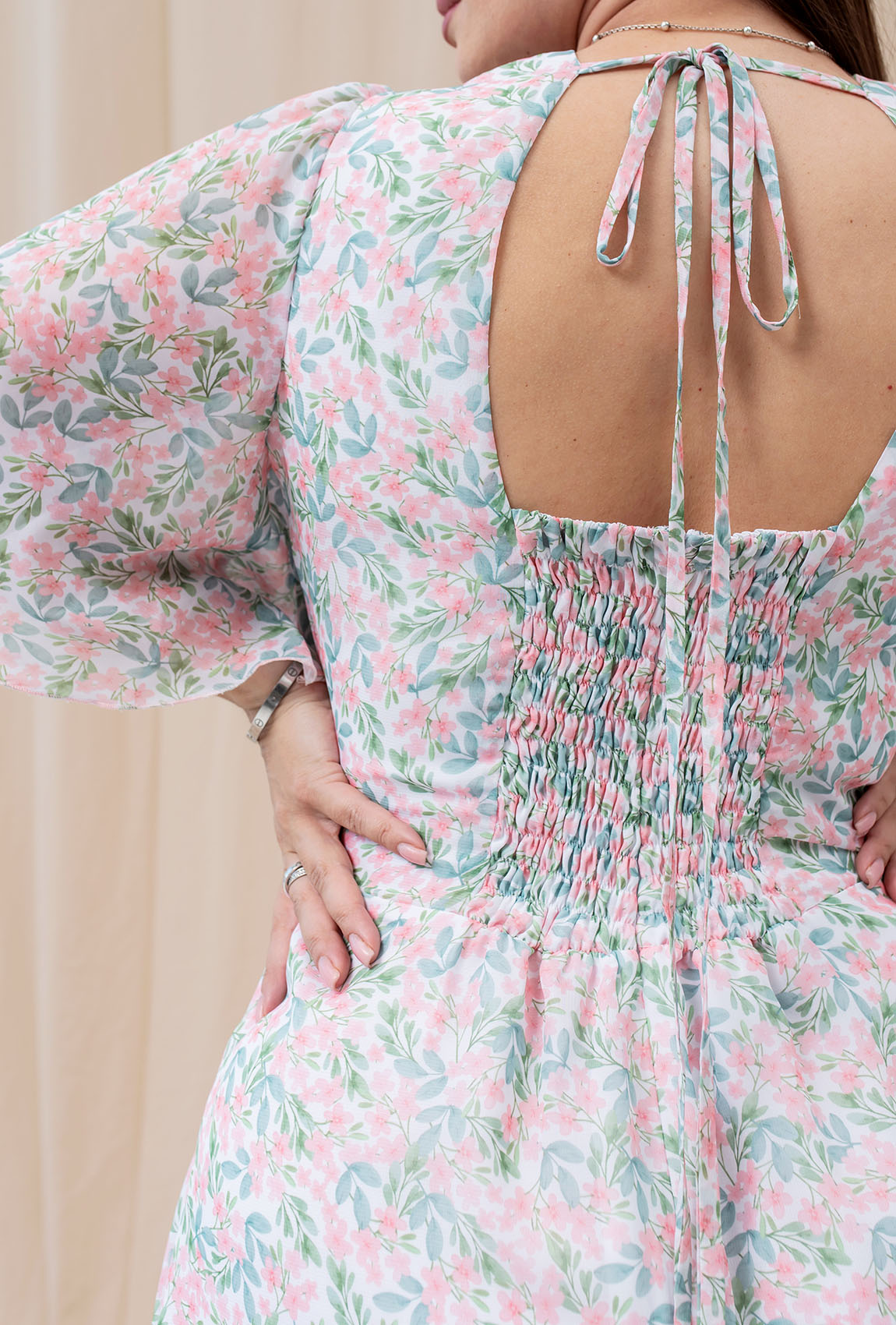 Молочное удлиненное платье шифон —  556553. Maritel. Изображенние 4