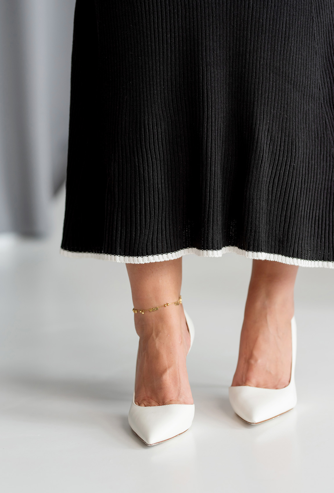 Чорна в'язана сукня міді —  837932. Maritel. Зображення 4