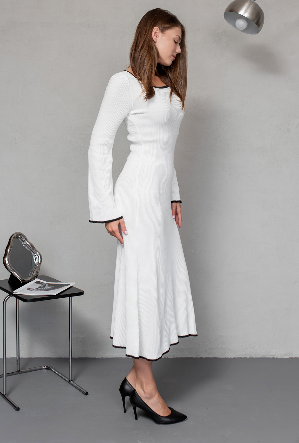 Молочна в'язана сукня міді —  414831. Maritel. Зображення 1