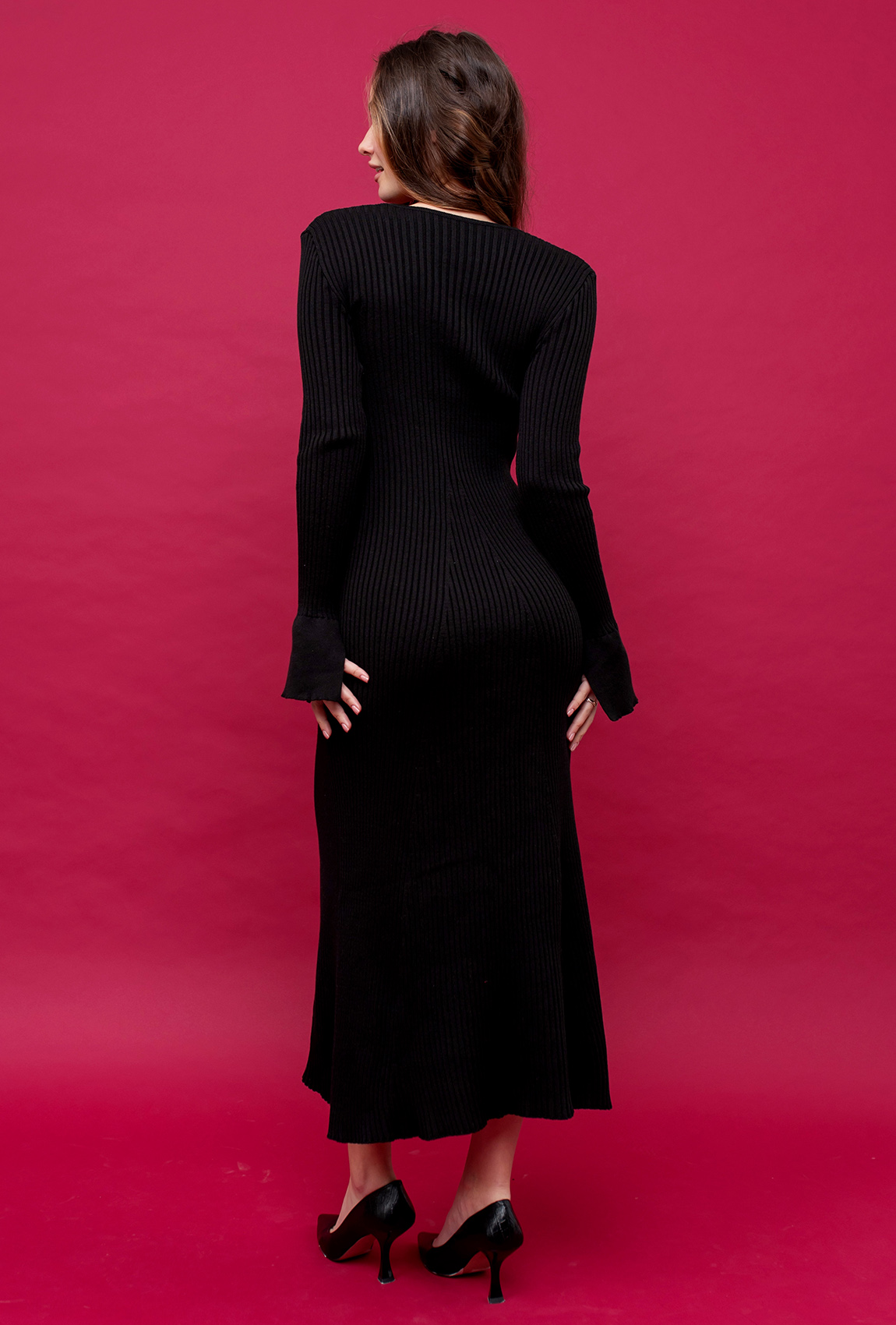 Чорна сукня в'язка з серцем —  566723. Maritel. Зображення 2