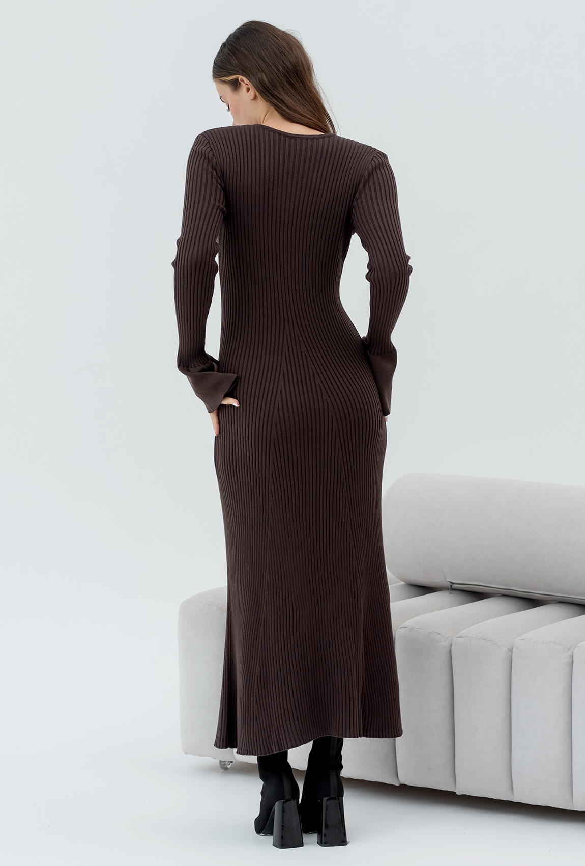 Шоколадное платье вязка с сердцем — 536385. Maritel. Изображенние 2 Шоколадное платье вязка с сердцем — 536385. Maritel. Изображенние 2