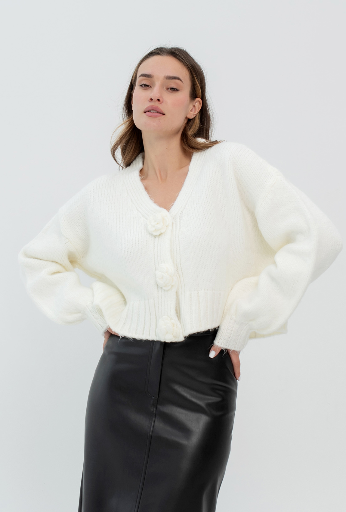 Молочний кардиган з квітками —  891121. Maritel