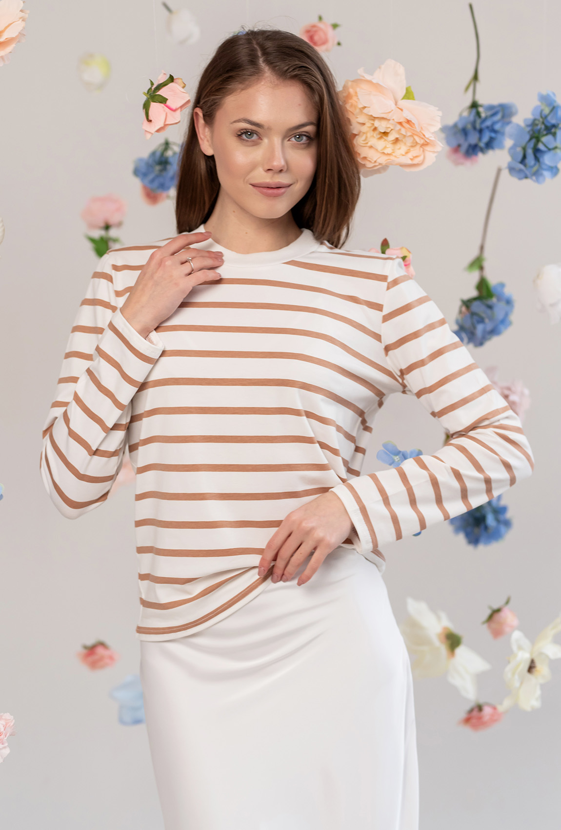 Бежева кофта в смужку — 438103. Maritel Бежева кофта в смужку — 438103. Maritel