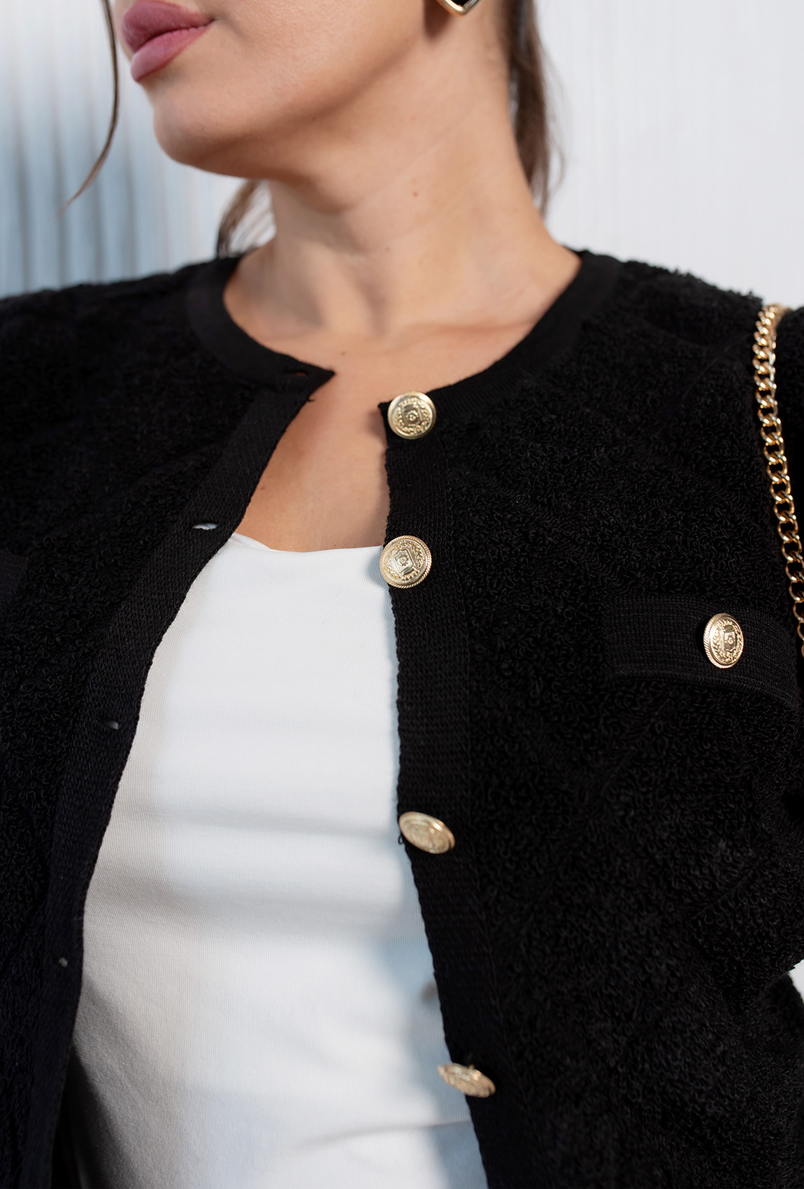 Черная вязаная кофта с пуговицами —  518354. Maritel. Изображенние 3