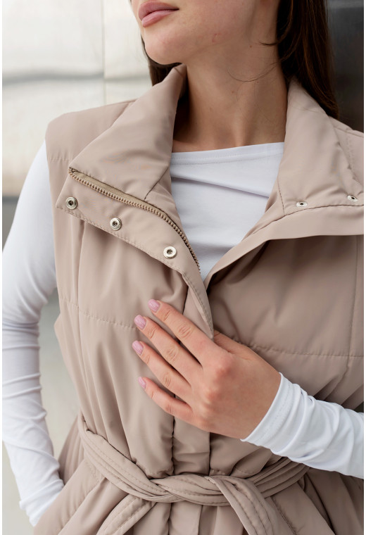 Бежевая весенняя жилетка —  525127. Maritel. Изображенние 5 Бежевая весенняя жилетка —  525127. Maritel. Изображенние 5