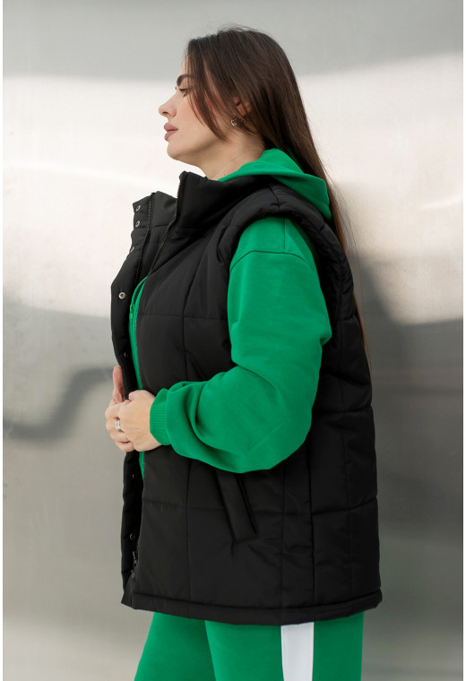 Черная весенняя жилетка —  823540. Maritel. Изображенние 1 Черная весенняя жилетка —  823540. Maritel. Изображенние 1