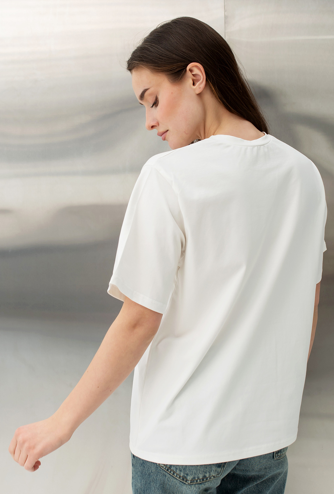 Молочная футболка цветы —  895117. Maritel. Изображенние 1 Молочная футболка цветы —  895117. Maritel. Изображенние 1