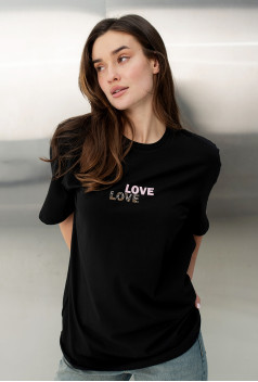Чорна футболка Love Love. Maritel. Зображення 2 Чорна футболка Love Love. Maritel. Зображення 2