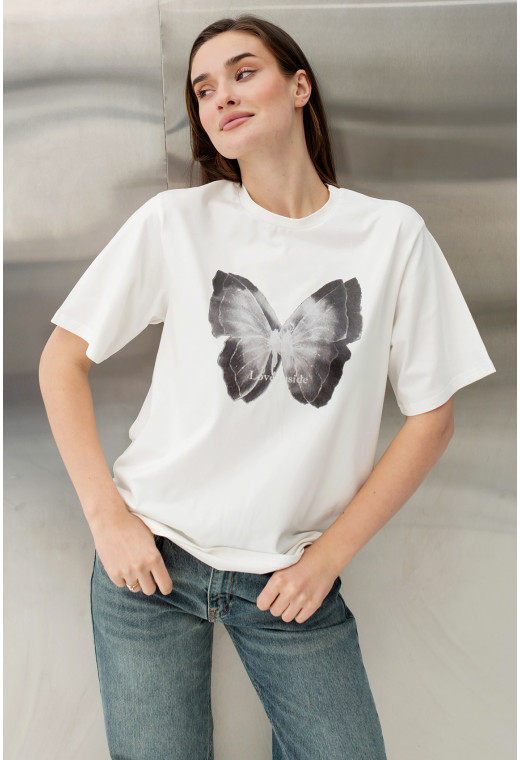 Молочная футболка бабочка — 639695. Maritel. Изображенние 1 Молочная футболка бабочка — 639695. Maritel. Изображенние 1