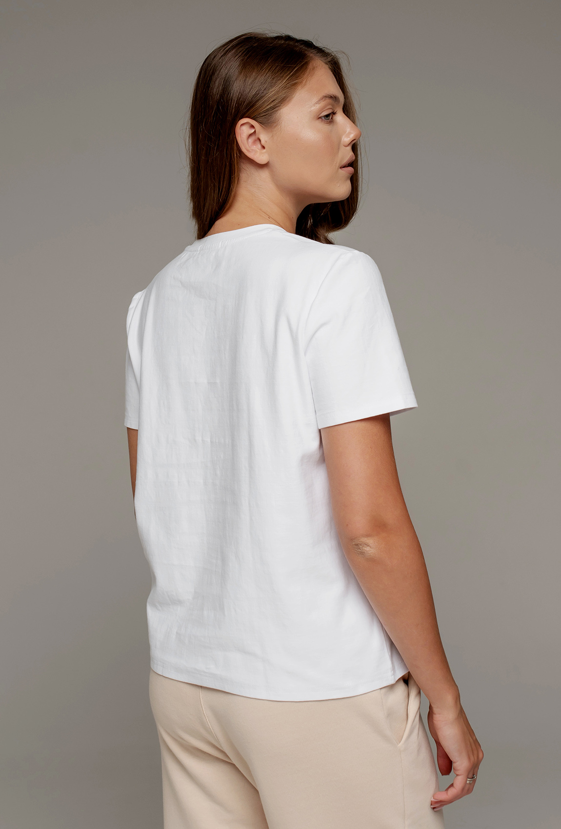 Молочная футболка с вышивкой —  481941. Maritel. Изображенние 1