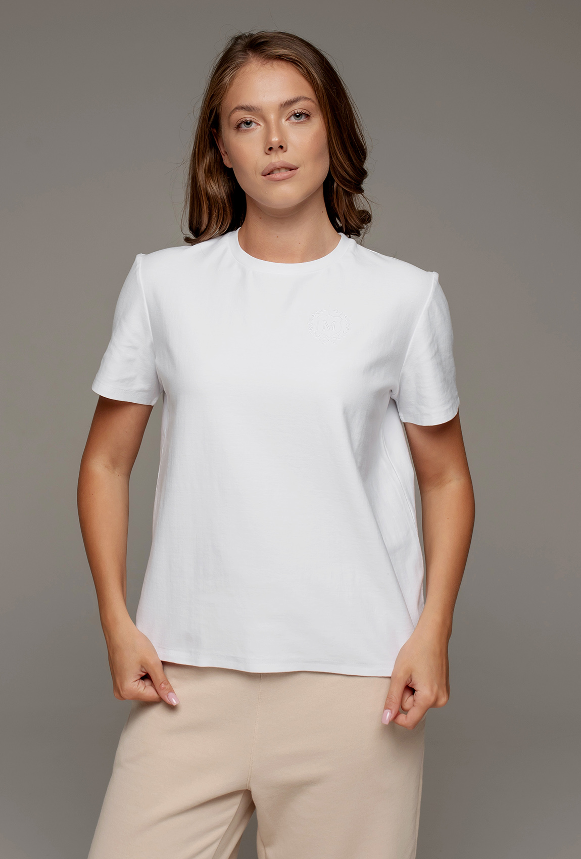 Молочная футболка с вышивкой —  481941. Maritel. Изображенние 4