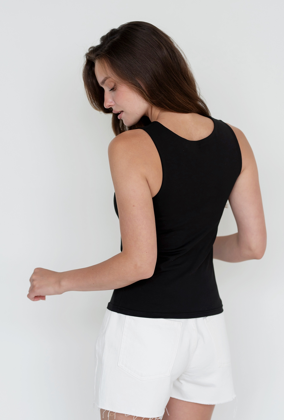 Черная базовая майка кулир —  646624. Maritel. Изображенние 2