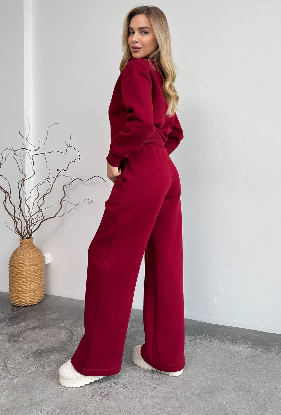 Бордовий костюм футер зі стійкою —  258930. Maritel. Зображення 1