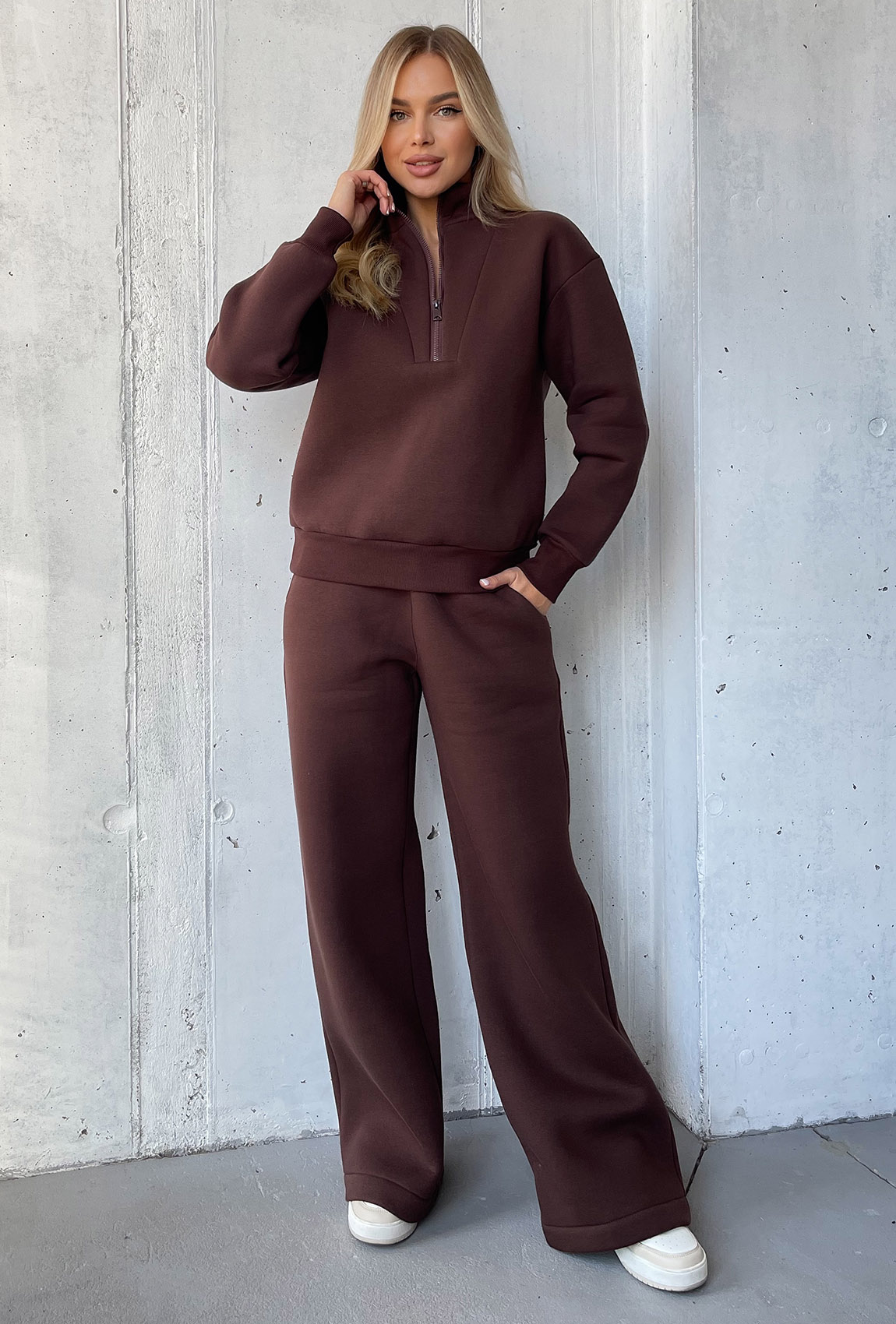 Шоколадный костюм футер со стойкой — 527329. Maritel Шоколадный костюм футер со стойкой — 527329. Maritel