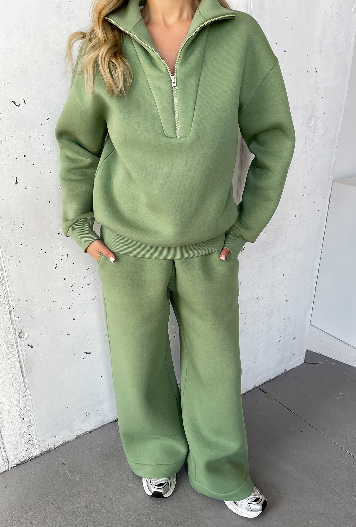 Оливковий костюм футер зі стійкою —  701696. Maritel. Зображення 4