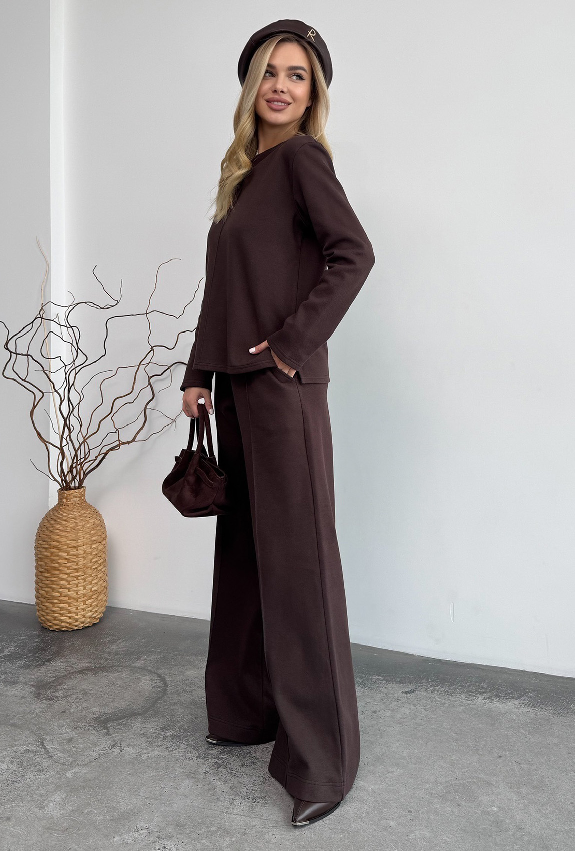 Шоколадний костюм лакоста з начосом —  389636. Maritel. Зображення 1